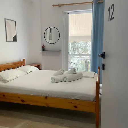 Sunshine And Capsule hotel