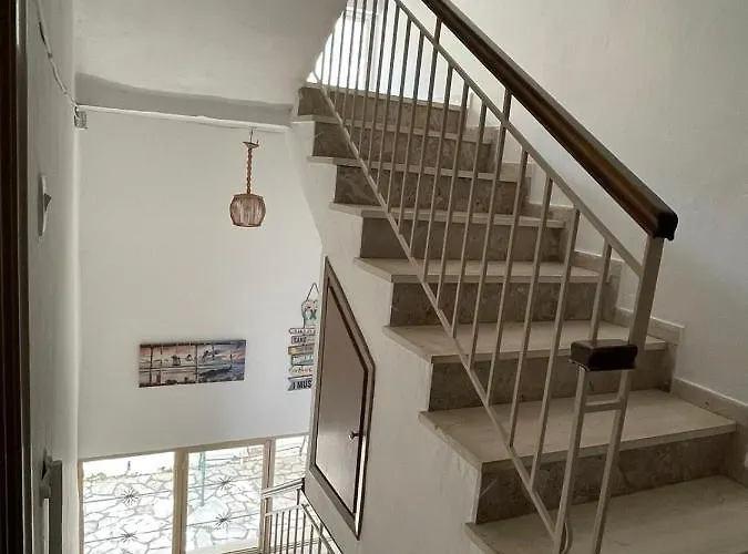 Sunshine And * Nikiana